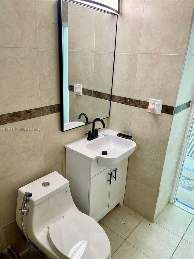 Foto del edificio - 1845 Dixieana St