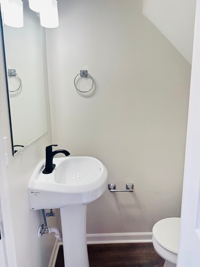 Foto del edificio - Ivy Ridge Apartments 143-146