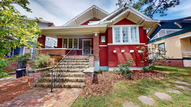 Primary Photo - 2227 Herschel St