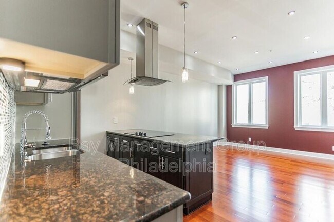 Building Photo - 826 N 16th St