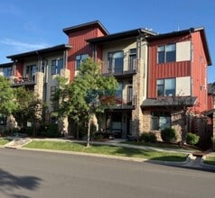 Building Photo - 2241 Limon Dr