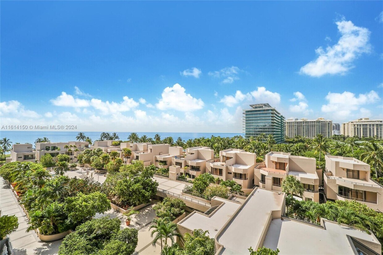 Foto principal - 201 Crandon Blvd