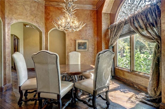 Building Photo - 602 Chandon Ct
