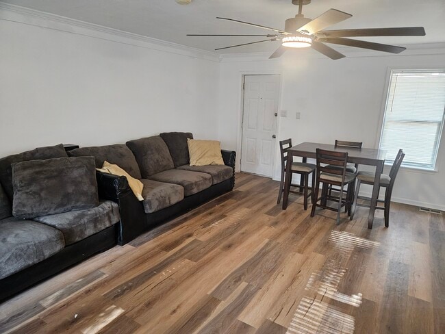 Den - 166 Hampton Wills Dr