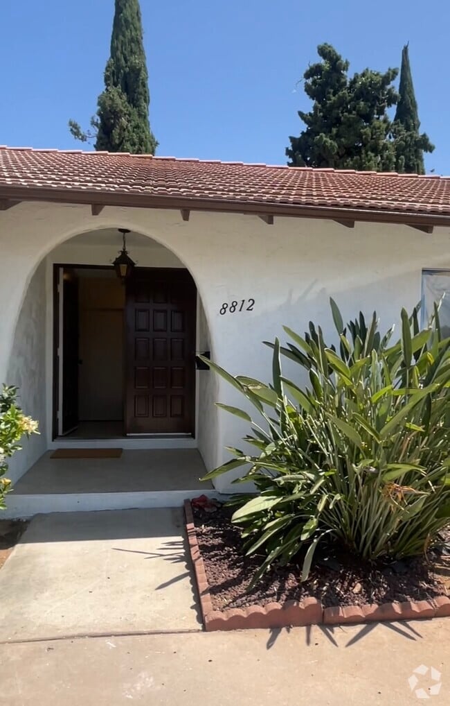 Carlton Country Club Heights Apartments for Rent Santee, CA 2
