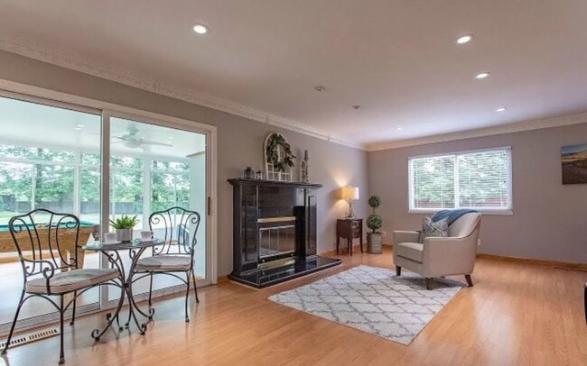 Foto del edificio - Westside San Ramon 4BD/2.5BA Family home o...