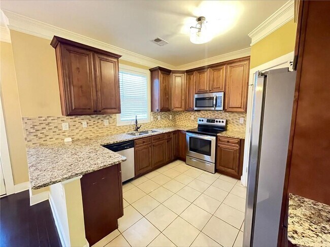 Foto del edificio - 1770 Meadow Ln SW