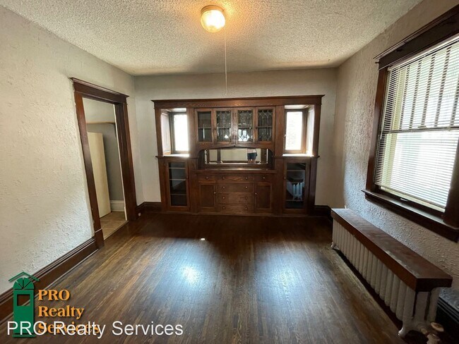 Building Photo - 3 br, 1 bath House - 1744 Dayton Avenue