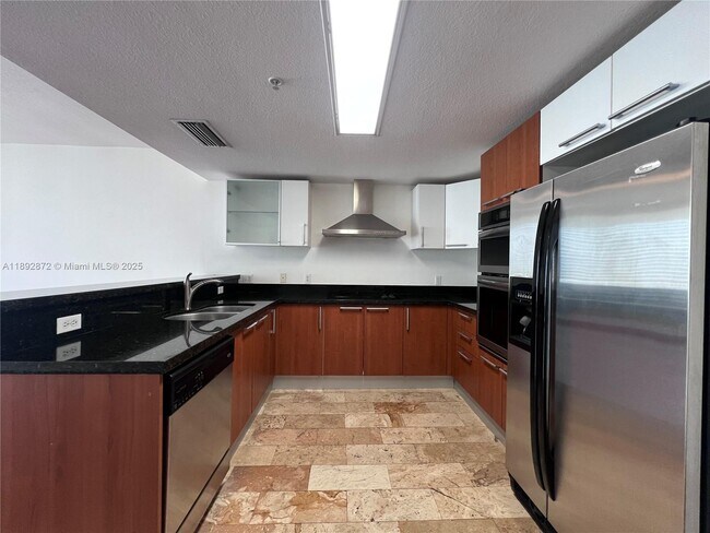 Foto del edificio - 170 SE 14th St