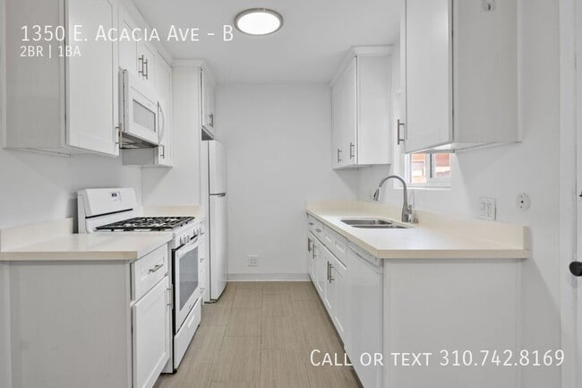 Building Photo - 1350 E Acacia Ave