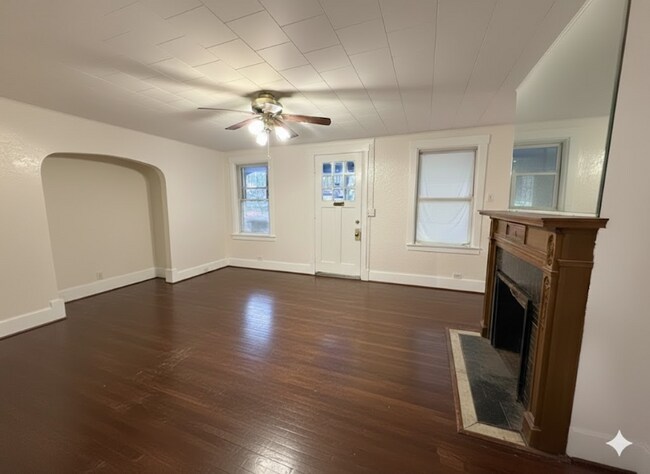 Building Photo - 1027 Farragut St