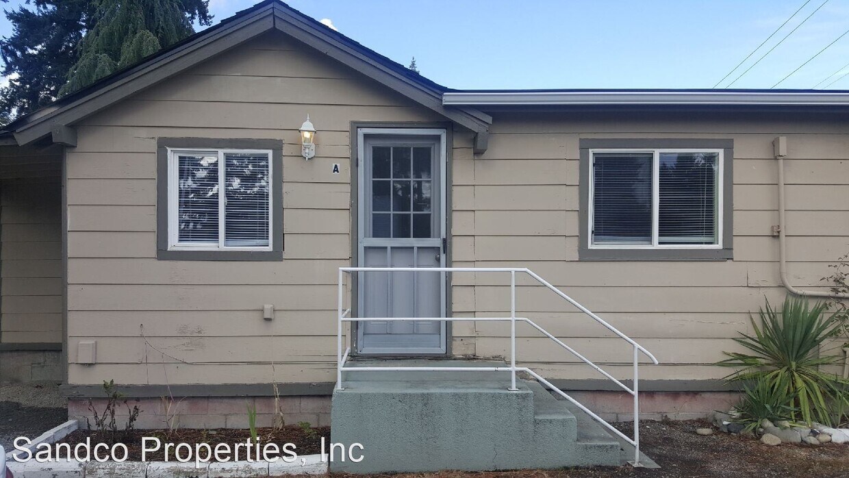 Foto principal - 4407 111th St SW