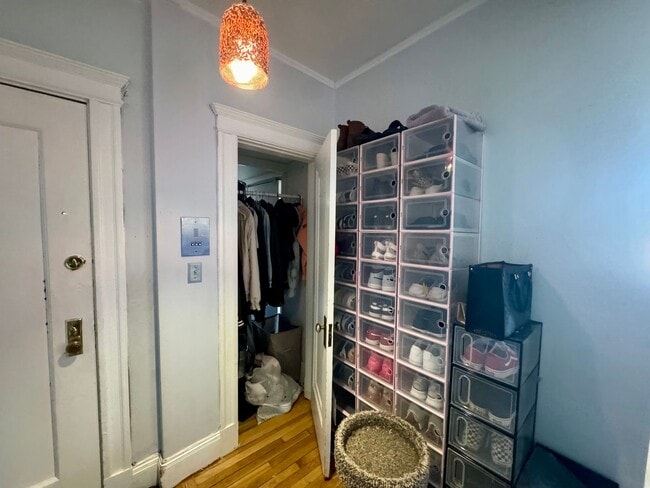 Building Photo - Spacious Cambridge 1 Bed