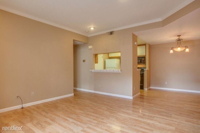 Building Photo - 1 br, 1 bath Condo - 964 Lake Isabella Way