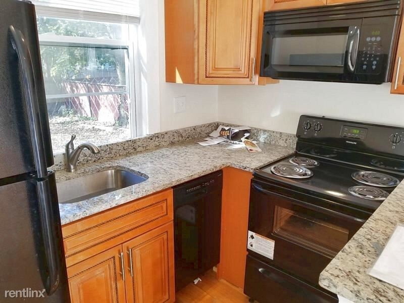 3 br, 2 bath - 10 Beacon Ter - 3 br, 2 bath  - 10 Beacon Ter