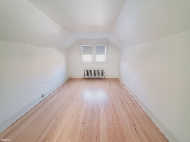 Building Photo - 1 br, 1 bath Condo - 89 Pine Hill Ave Unit 2