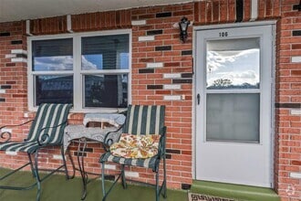 Building Photo - 4742 Azalea Dr