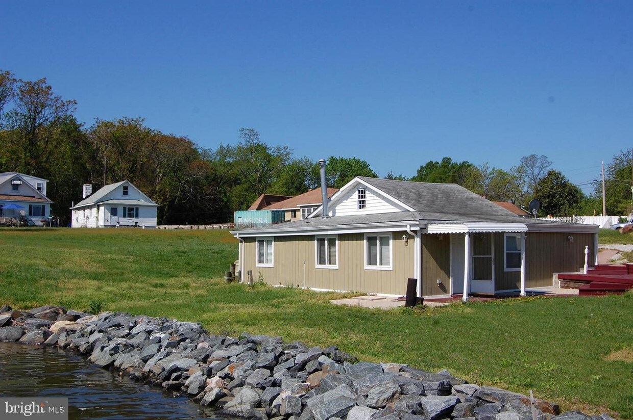 1310 Mcnabbs Ln, Pasadena, MD 21122 House Rental in Pasadena, MD