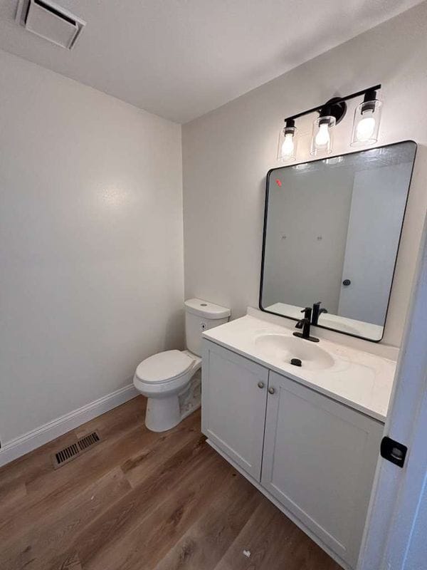 Foto del edificio - 1447 Pepperdine Ct