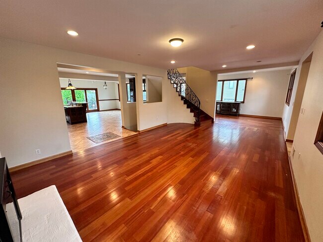Foto del edificio - 416 Oncrest Terrace