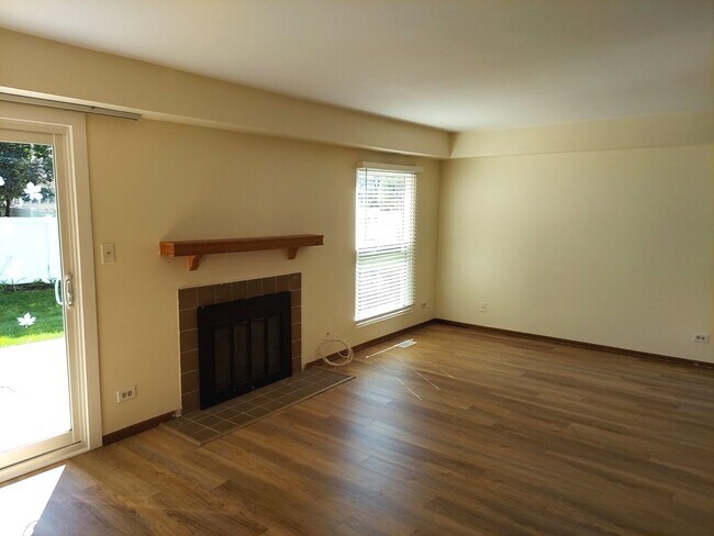 Building Photo - 1935 Appaloosa Dr