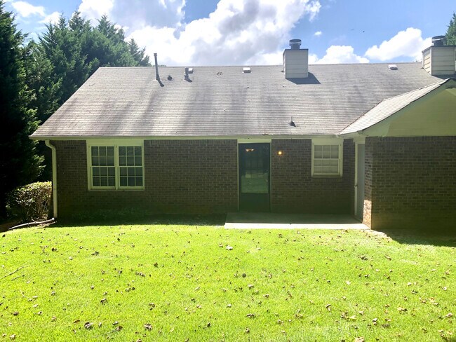 Foto del edificio - 2376 Rosedale Rd