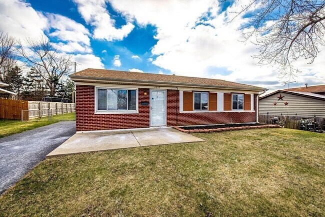Front - 2619 Rochester Ave