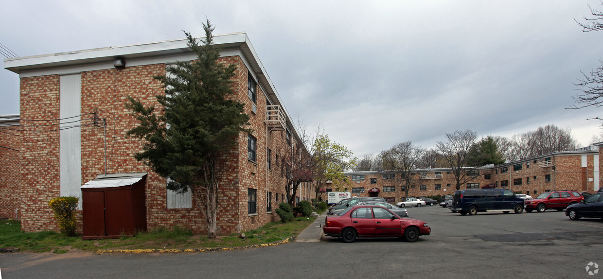 Primary Photo - Meadow Lane Apartments