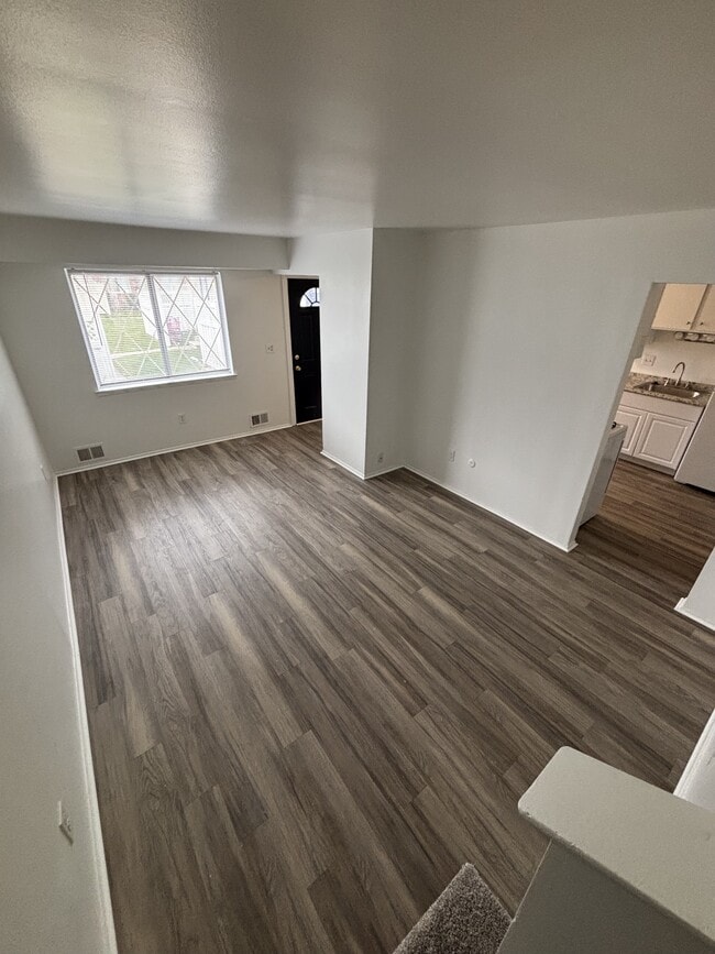 Foto del edificio - 24885 Mayfair St