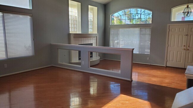Foto del edificio - 4 br, 2.5 bath House - 9356 BONDENO ST