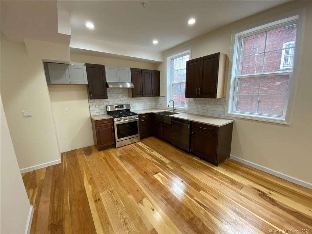 Primary Photo - 59 Dixwell Ave