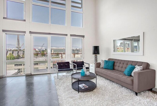 Building Photo - 401 9th Ave N