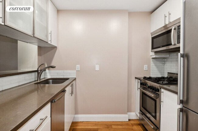 Foto del edificio - 107 E 31st St