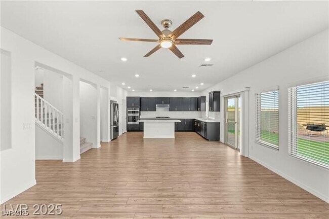 Foto del edificio - 8326 Monroe Bay St