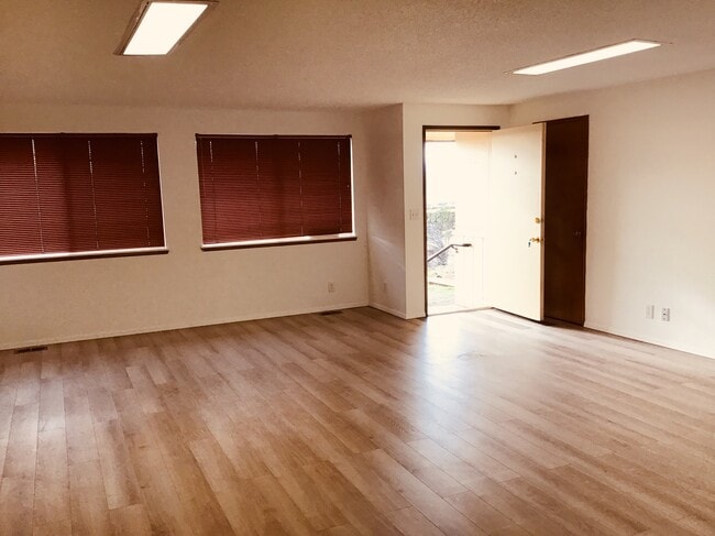 Building Photo - 8415-8417 WA-14