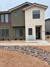 Building Photo - 845 S Scarlet Oak Ln
