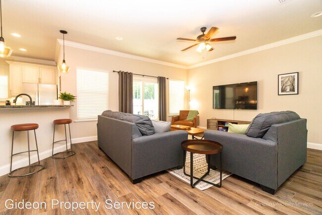 Foto del edificio - 3 br, 2 bath House - 2221 NW 43rd Pl - Tim...