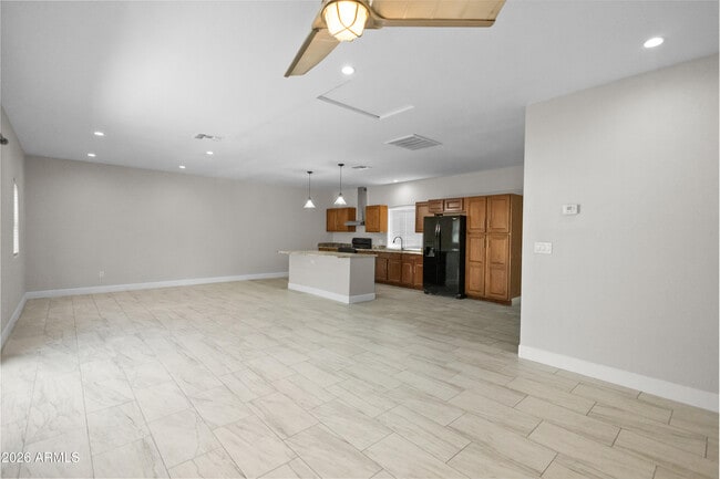 Foto del edificio - 7631 N 59th Ln