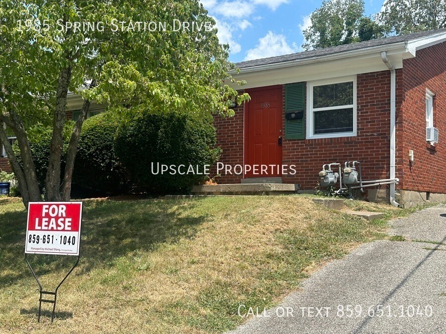 Foto principal - 1985 Spring Station Dr