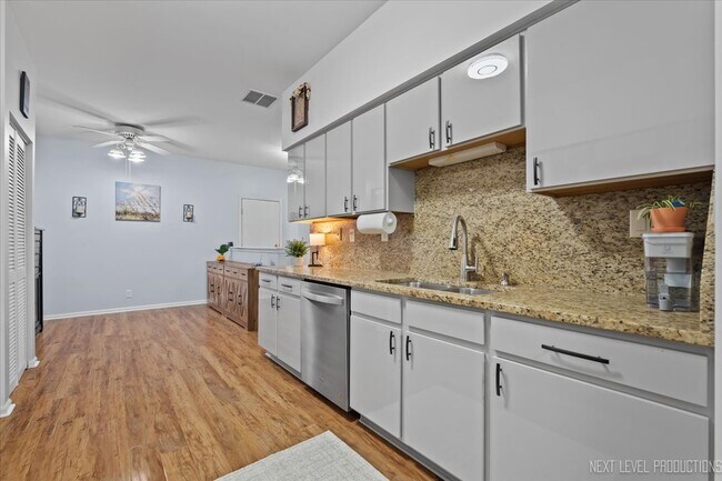 Foto del edificio - 1459 Walnut Hill Ave