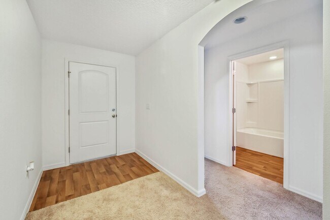 Building Photo - NEW RENTAL