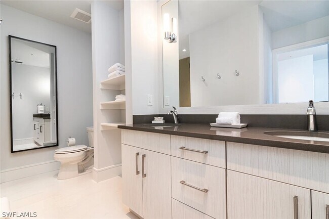 Building Photo - 101 8th St S