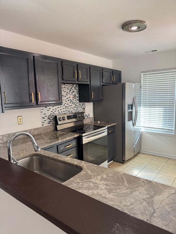 Foto del edificio - 6139 Windsor Gate Ln