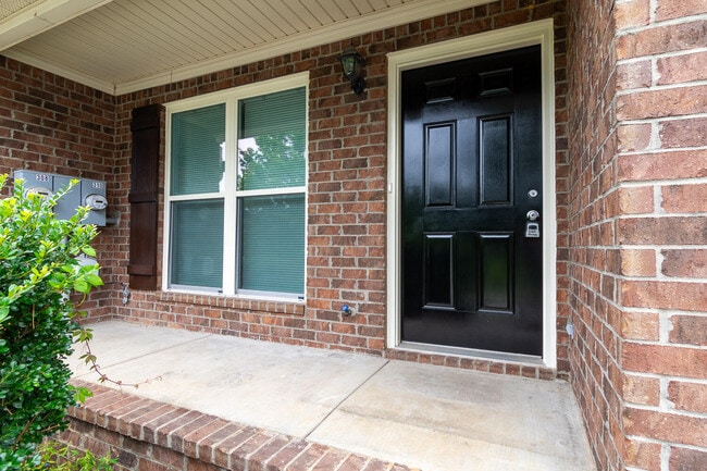 Building Photo - 310 Connor Cir