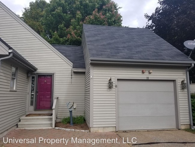 Foto del edificio - 2 br, 2 bath House - 674 Elm Street #18