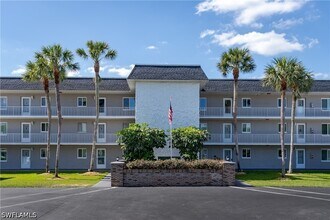 Building Photo - 5515 Rattlesnake Hammock Rd