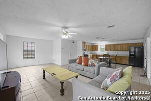 Foto del edificio - 3161 Tanglewood Trail