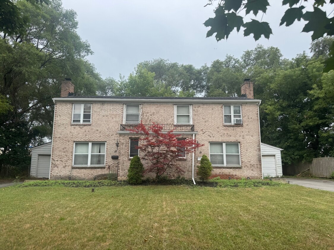 Primary Photo - 17 Sunshine Dr