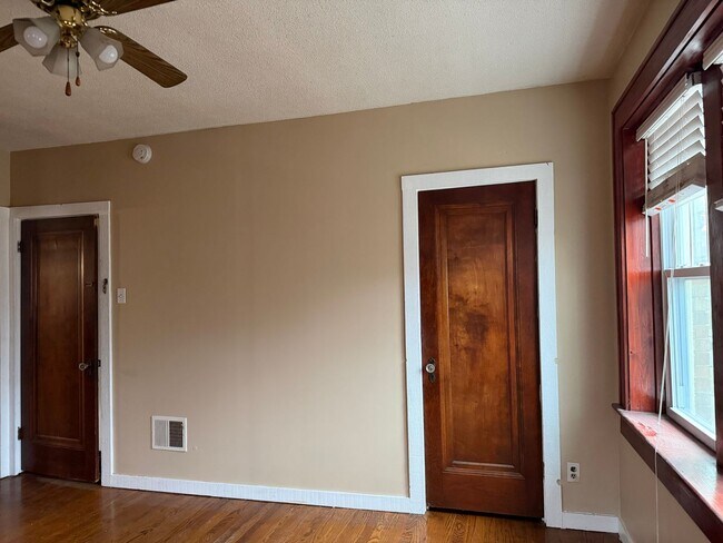 Foto del edificio - 5918 Arendes Dr