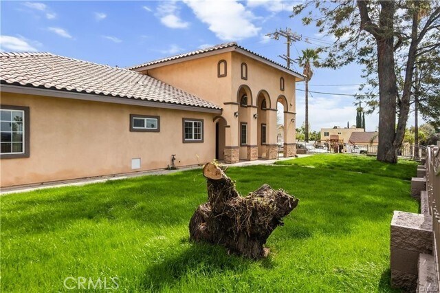 Foto del edificio - 3865 Del Rosa Ave